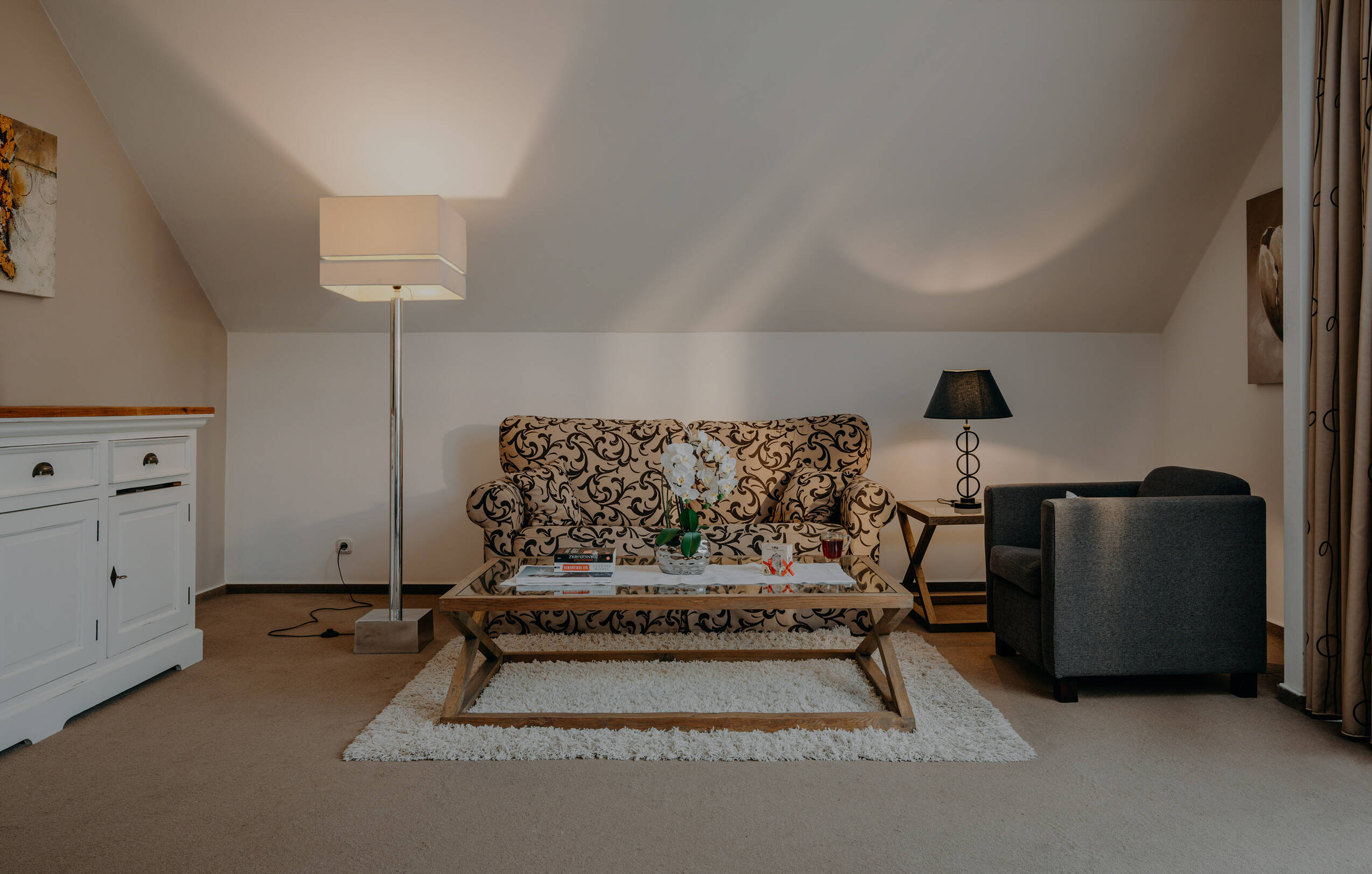 NPH 2025 Zimmer No42 093 web 25%schwaz