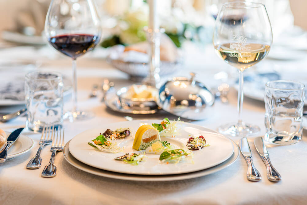 Romantisch feiern in Niemeyers Posthotel